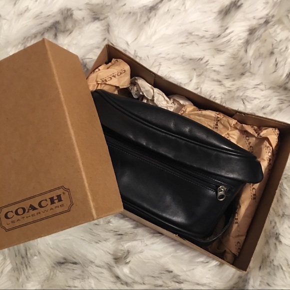 Coach Handbags - Excellent COACH WAIST POUCH -Fanny Pack BLACK XS/S